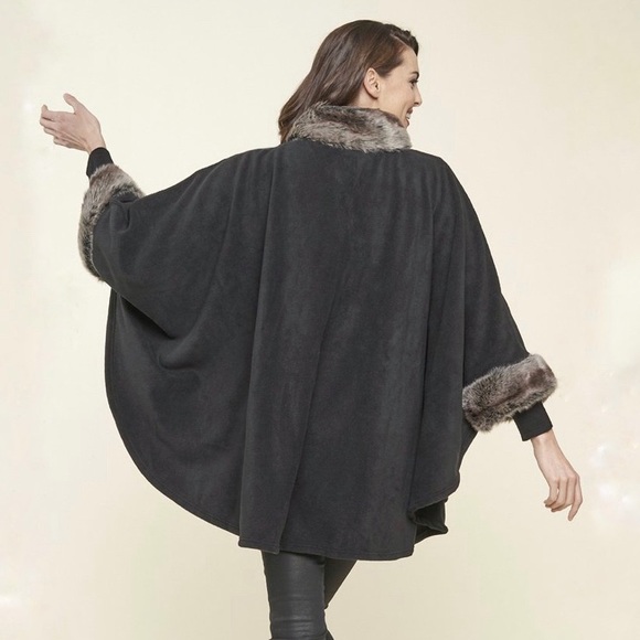 Parkhurst Fleece Cape - Picture 3 of 8